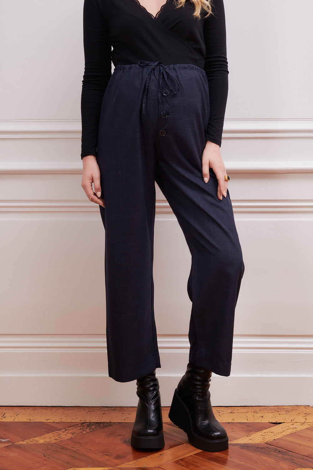 pantalon de grossesse bleu Banks vu de face